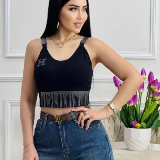 Crop top H, orné de strass, disponible en couleur Blanc et Noire.